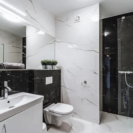 Emihouse Skyline Жешув