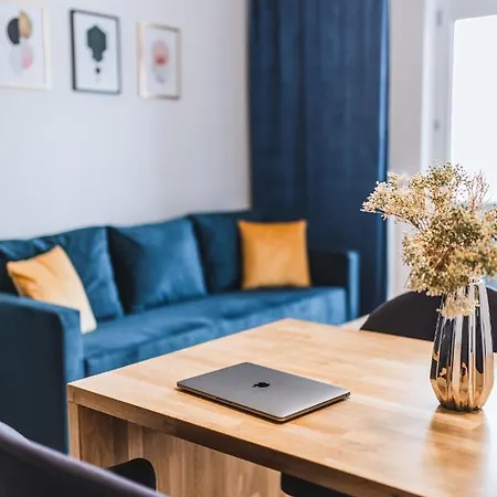 Emihouse Skyline Apartment