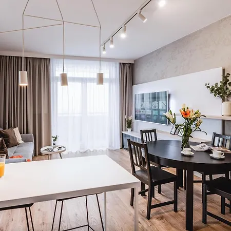 Emihouse Skyline Апартаменты *