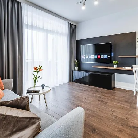 Апартаменты Emihouse Skyline