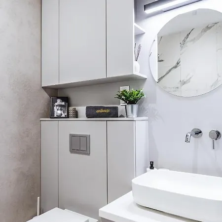 Апартаменты Emihouse Skyline *