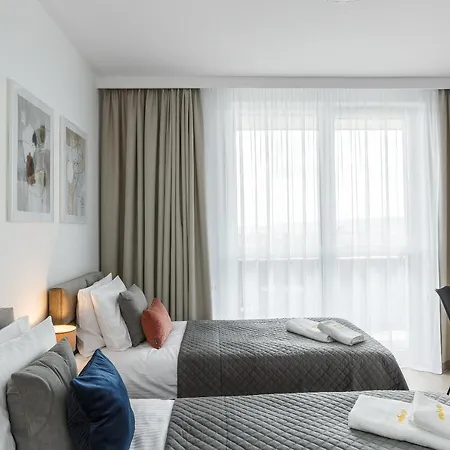 Emihouse Skyline Apartment