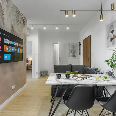 Апартаменты Emihouse Skyline Жешув