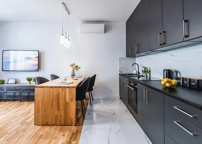 Emihouse Skyline Apartment