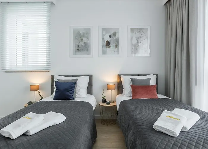 Emihouse Skyline Apartment